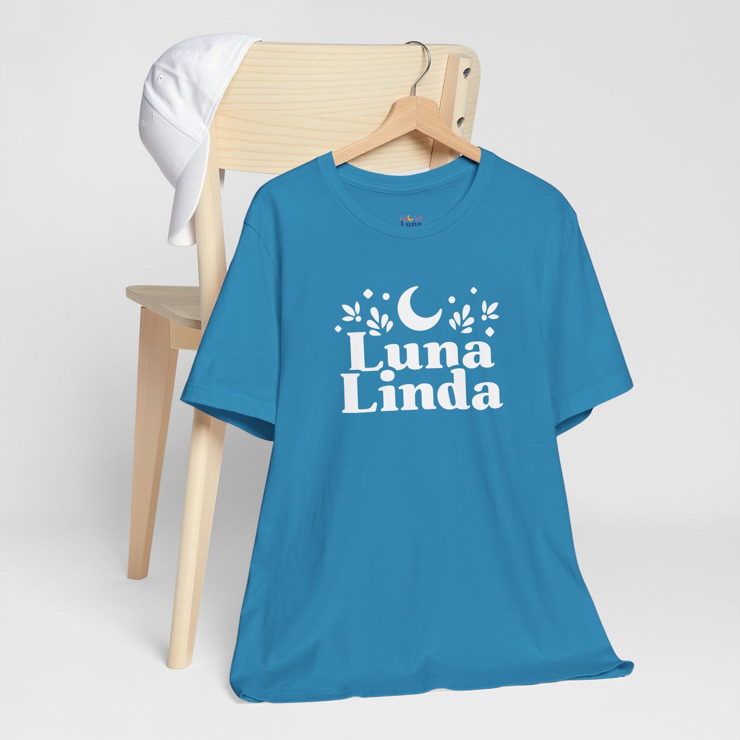 Luna Linda Tee