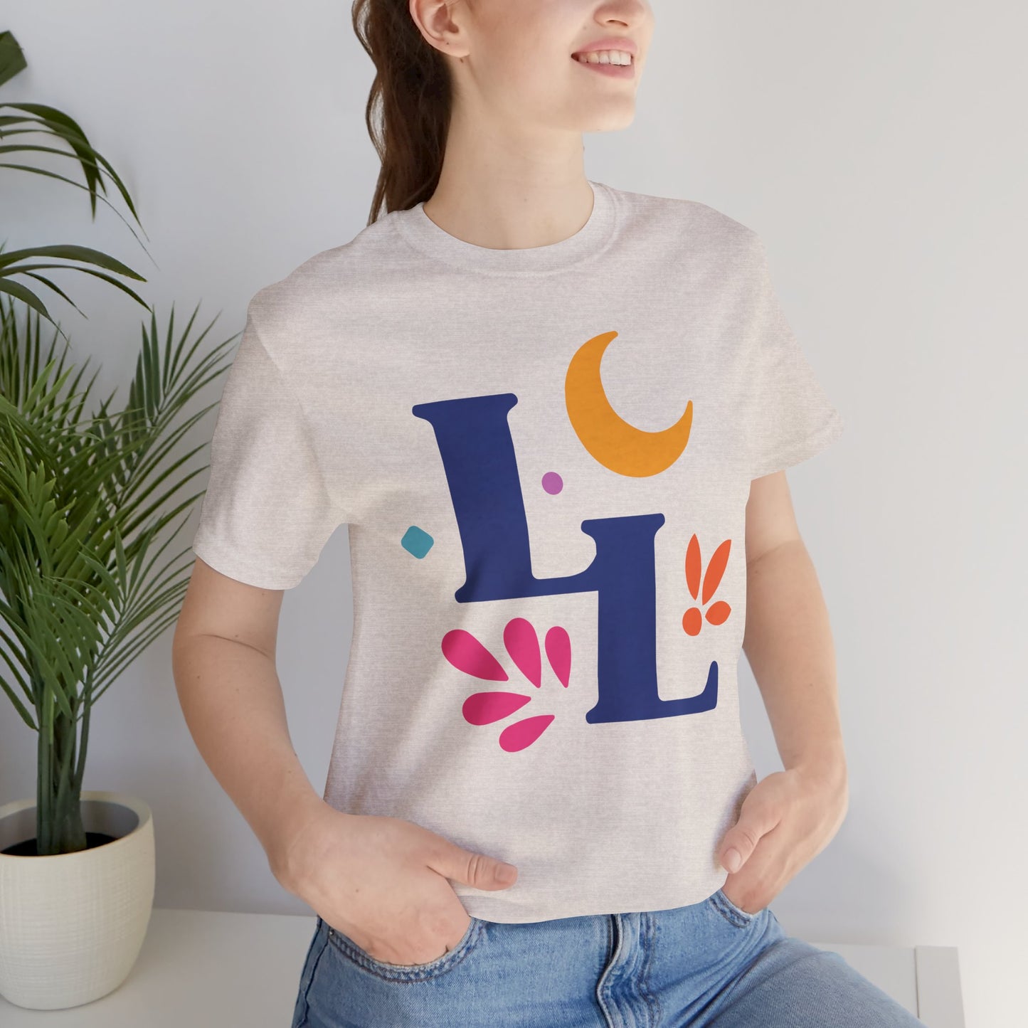 Luna Linda Icon Tee