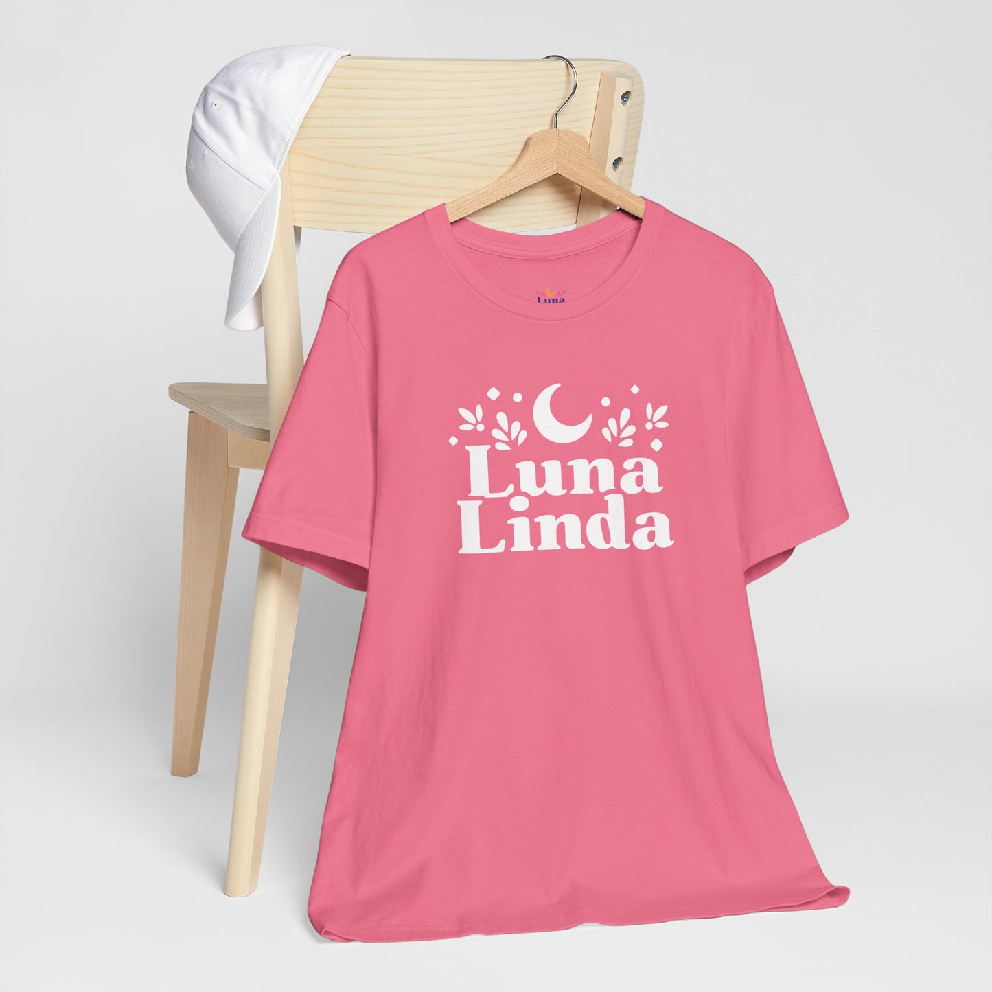 Luna Linda Tee
