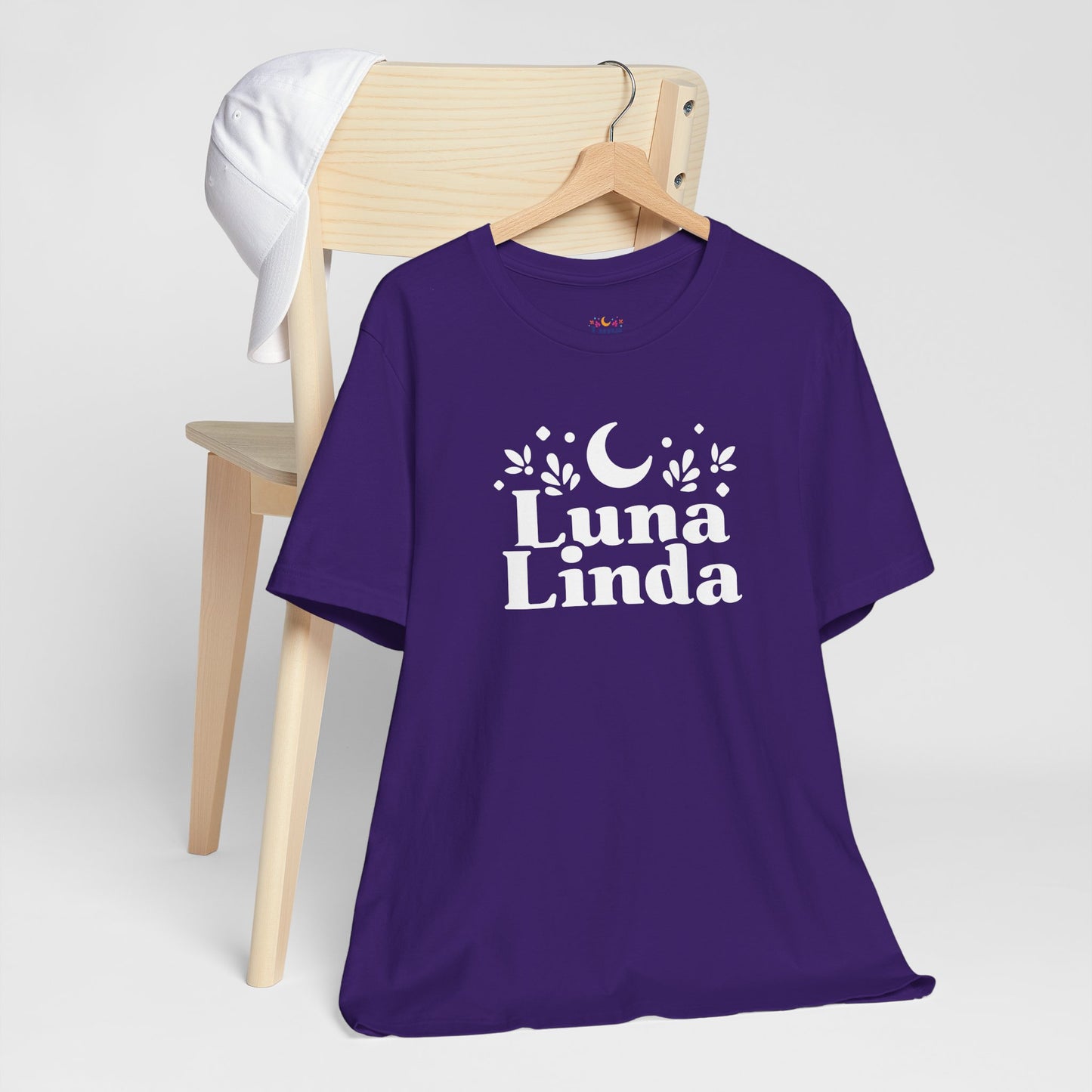 Luna Linda Tee