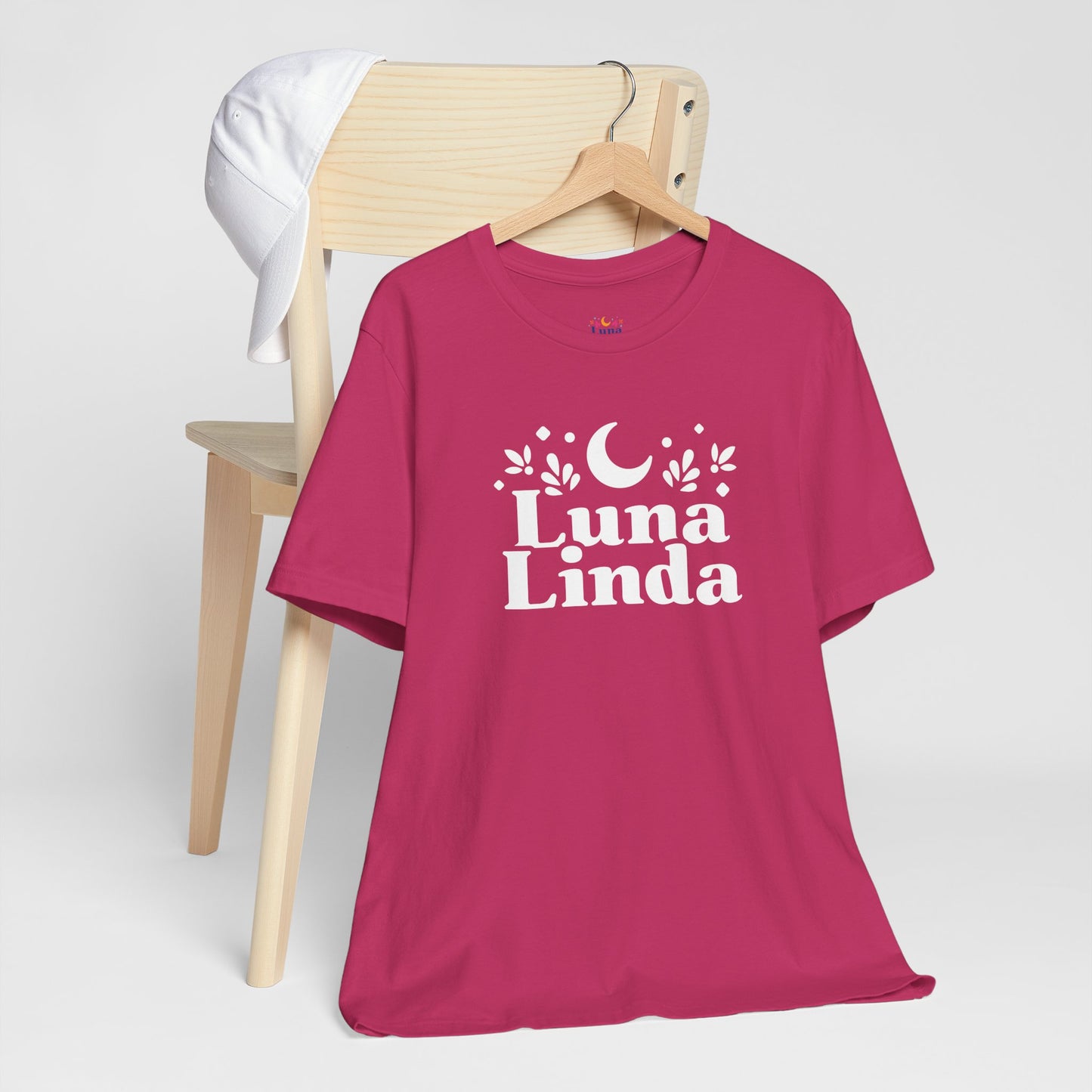 Luna Linda Tee