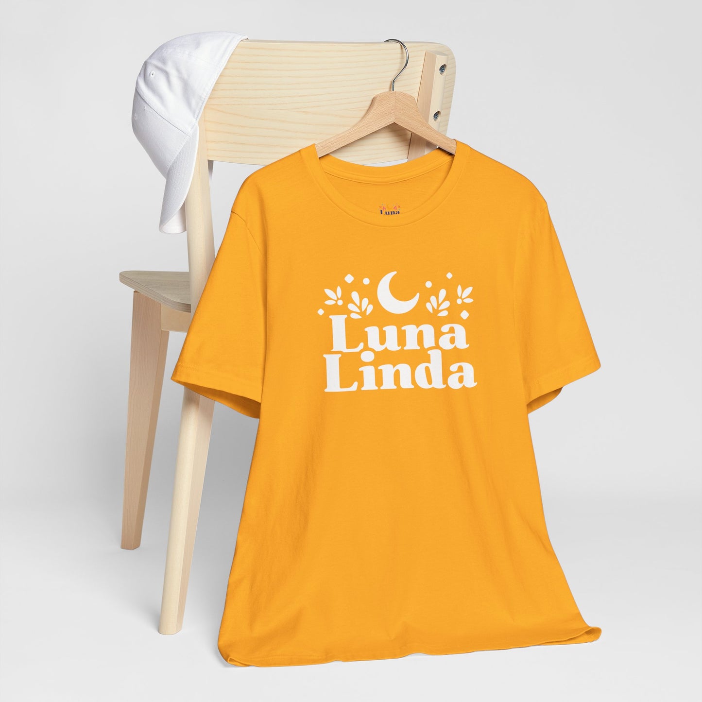 Luna Linda Tee