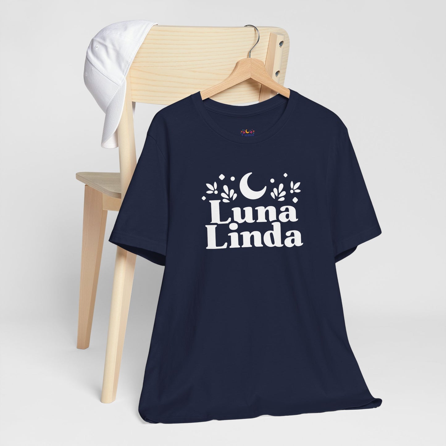 Luna Linda Tee